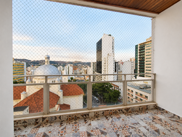 Varanda da sala com vista para Catedral