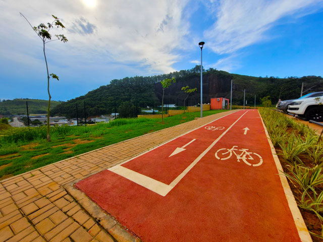 PISTA DE CAMINHADA + CICLISMO