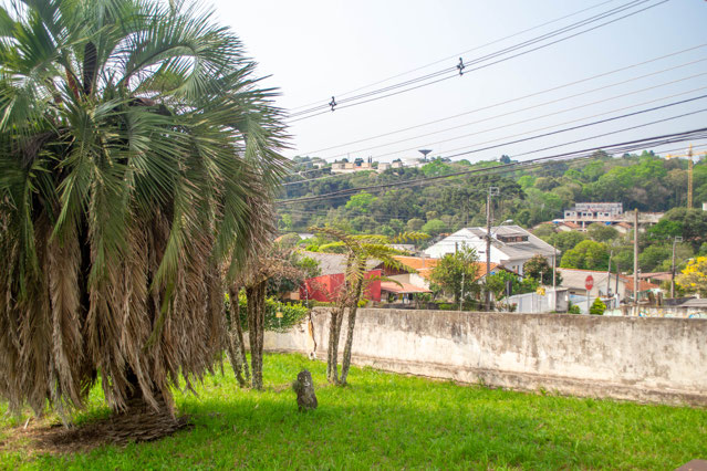 Vista interna do terreno