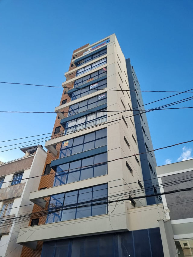 Apartamento um por andar 03 Quartos (02 suítes) 02 vagas Bom Pastor