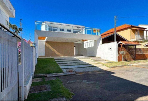 Casa com 3 dormitórios à venda, 330 m² por R$ 1.320.000,00 - São Pedro - Juiz de Fora/MG