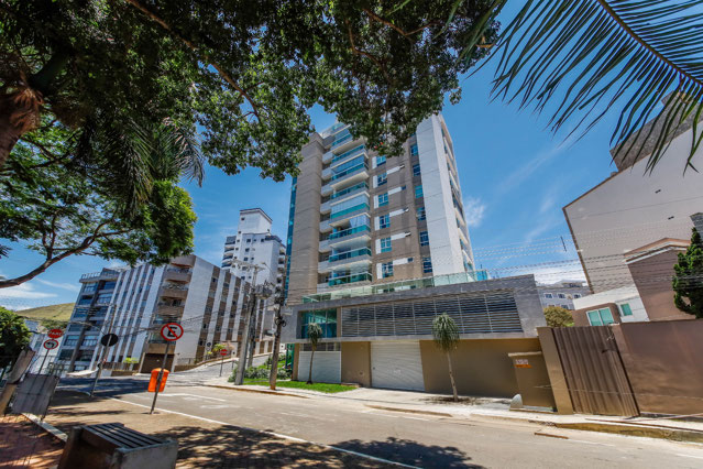 Apartamento com 3 quartos para venda no bairro Paineiras em Juiz de Fora, MG