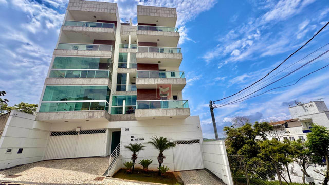 Apartamento 2/4, sendo 01 suíte, 01 vaga de garagem e elevador