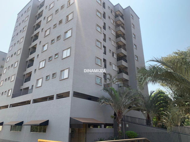 Lateral do Condomínio