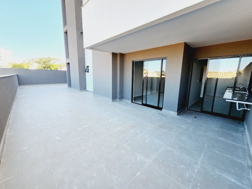 Área externa com 115 m²