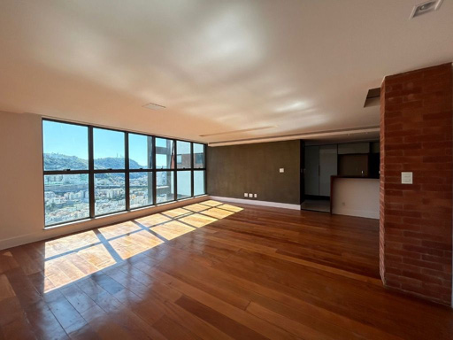 Sala primeiro pavimento