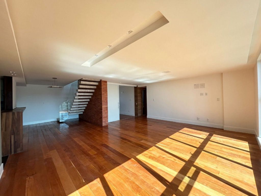 Sala primeiro pavimento