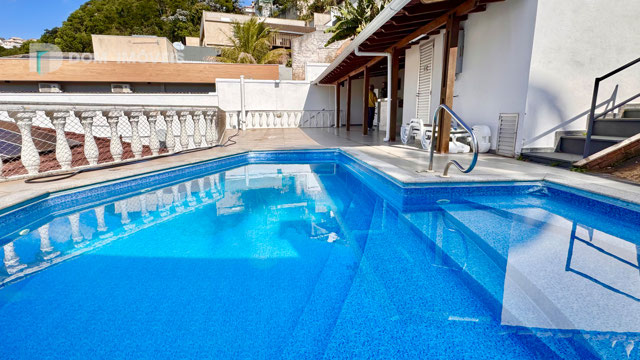Piscina área de lazer