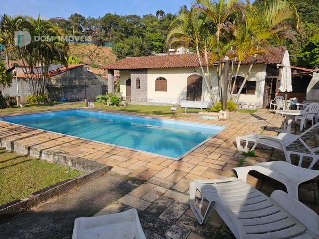Piscina.