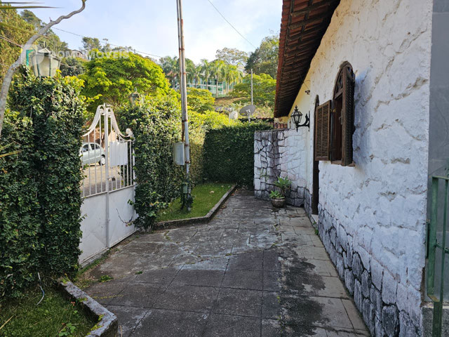 Entrada Social.