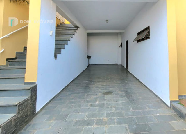 Garagem pra 2 Veículos.