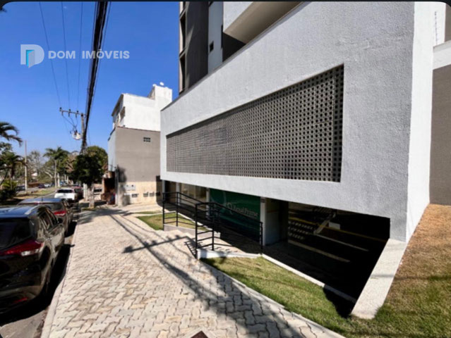 Visão lateral da fachada