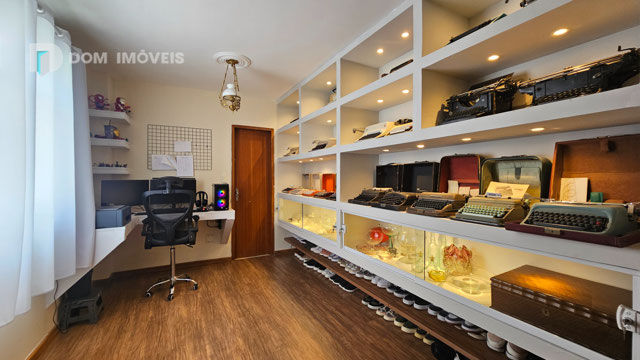 Suíte/Escritório e Sala.