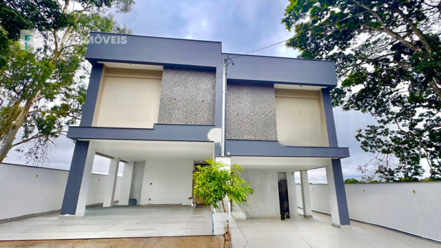 Fachada frontal - em fase de acabamento