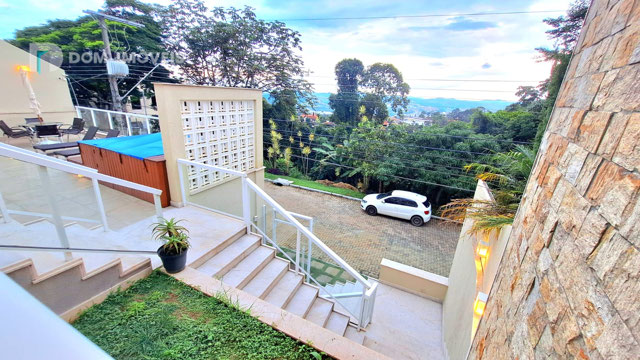 Escada de Acesso a casa.