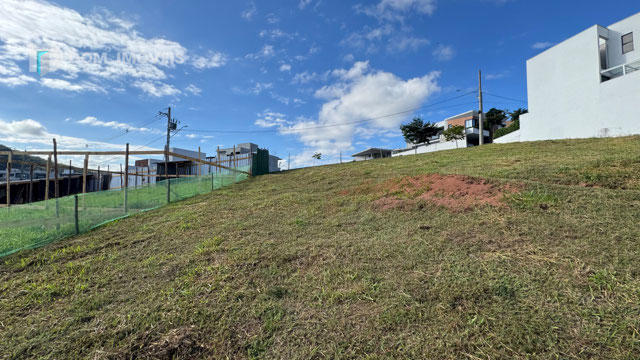 Vista do terreno (Fundos)
