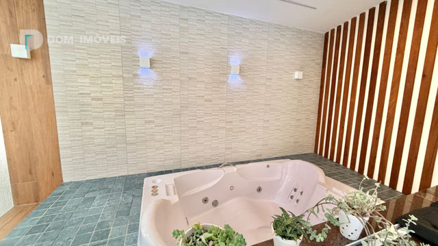 Jacuzzi