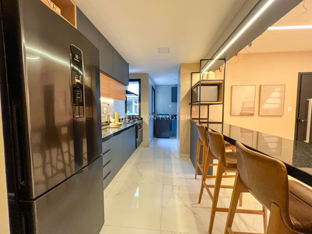 Cozinha integrada/Área de serviço
