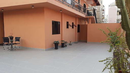 Casa com 4 quartos para venda no bairro Jardim Laranjeiras em Juiz de Fora, MG