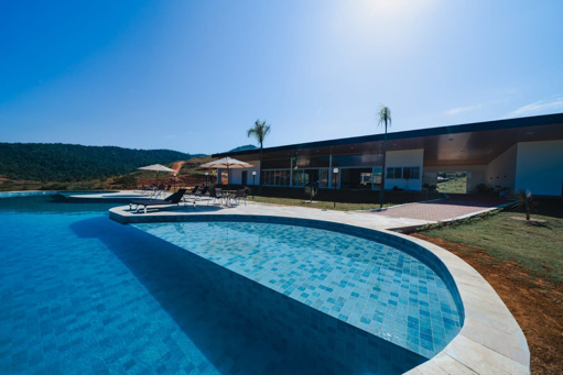 Piscina do condomínio