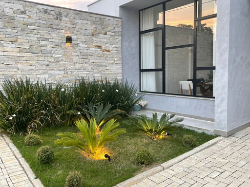 JARDIM FRONTAL