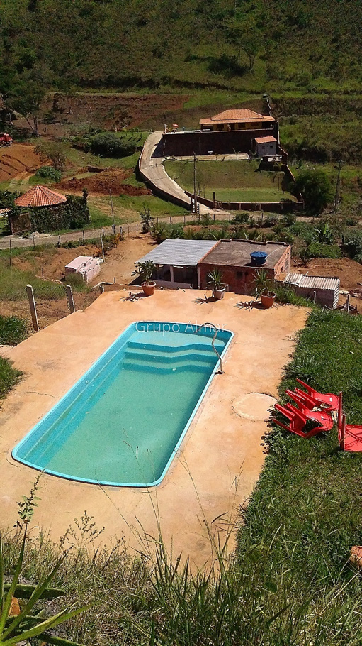 Casa para venda no bairro Parque das Colinas em Juiz de Fora, MG