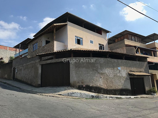 Casa com 6 quartos para venda no bairro Marumbi em Juiz de Fora, MG