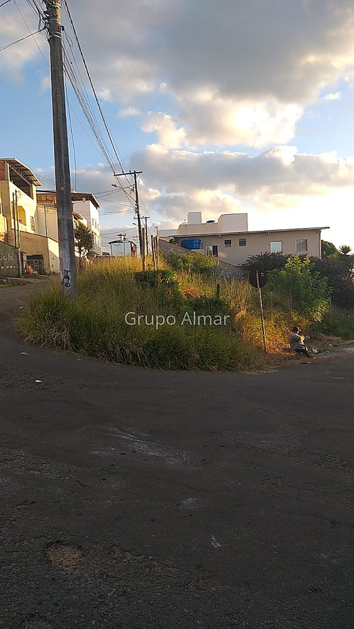 Lote / Terreno para venda no bairro Martelos em Juiz de Fora, MG