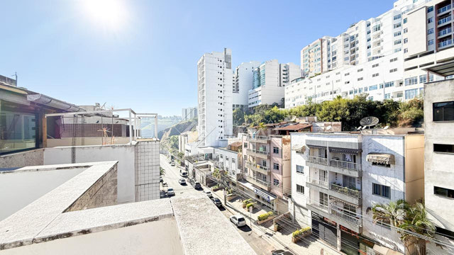 Cobertura com 3 quartos para venda no bairro Cascatinha em Juiz de Fora, MG