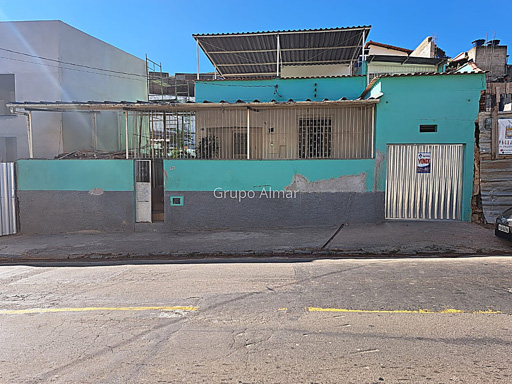 Casa com 3 quartos para Venda no bairro Lourdes em Juiz de Fora, MG