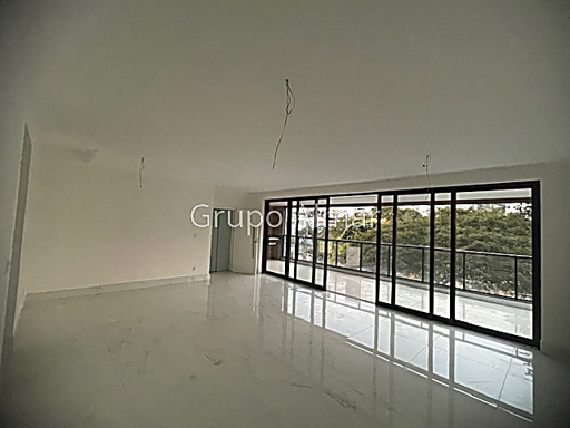 Apartamento com 4 quartos para venda no bairro Bom Pastor em Juiz de Fora, MG