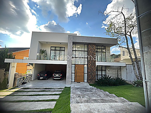Casa com 5 quartos para Venda no bairro Lajinha Green Park em Juiz de Fora, MG