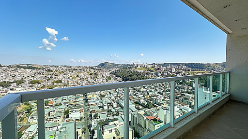 Apartamento com 3 quartos para venda no bairro Boa Vista em Juiz de Fora, MG