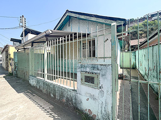 Casa com 4 quartos para venda no bairro Santa Luzia em Juiz de Fora, MG