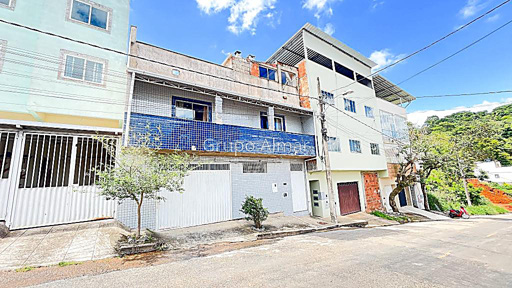 Casa com 4 quartos para venda no bairro São Geraldo em Juiz de Fora, MG