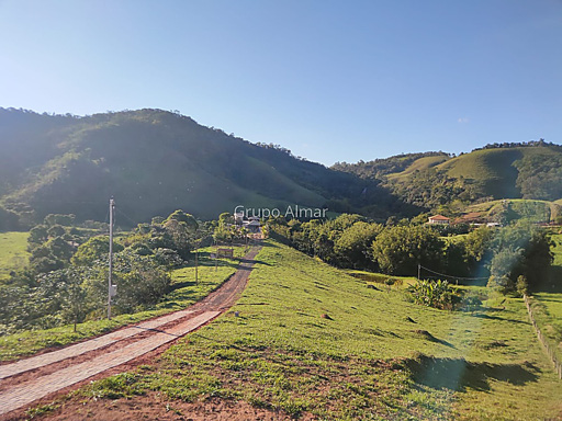 Chácara / Sítio / Granja com 2 quartos para venda no bairro Humaita em Juiz de Fora, MG