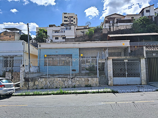 Casa com 6 quartos para venda no bairro Bairu em Juiz de Fora, MG