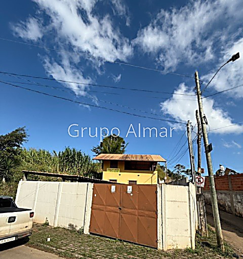 Casa com 2 quartos para venda no bairro Torreões em Juiz de Fora, MG