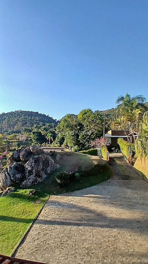 Casa com 3 quartos para Venda no bairro Retiro em Juiz de Fora, MG