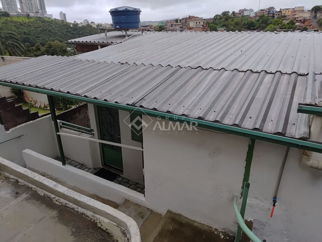 Casa com 2 quartos para Venda no bairro Ipiranga em Juiz de Fora, MG