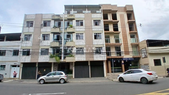 Apartamento com 2 quartos para venda no bairro Mariano Procópio em Juiz de Fora, MG