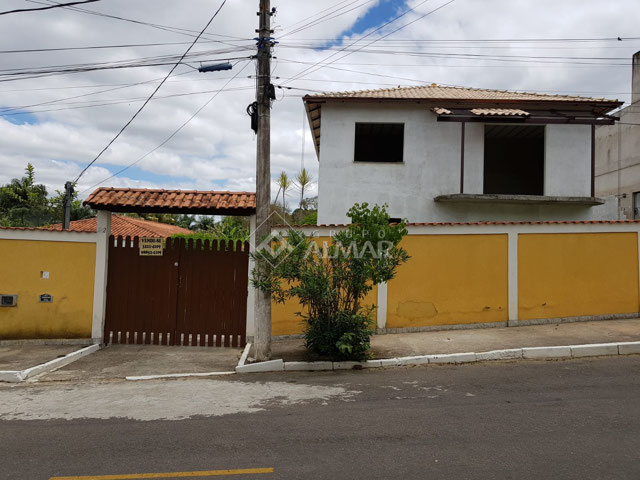 Casa com 3 quartos para venda no bairro Jardim L Ermitage em Juiz de Fora, MG