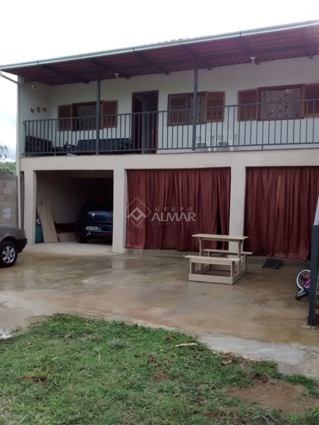 Casa com 1 quarto para venda no bairro Valadares em Juiz de Fora, MG