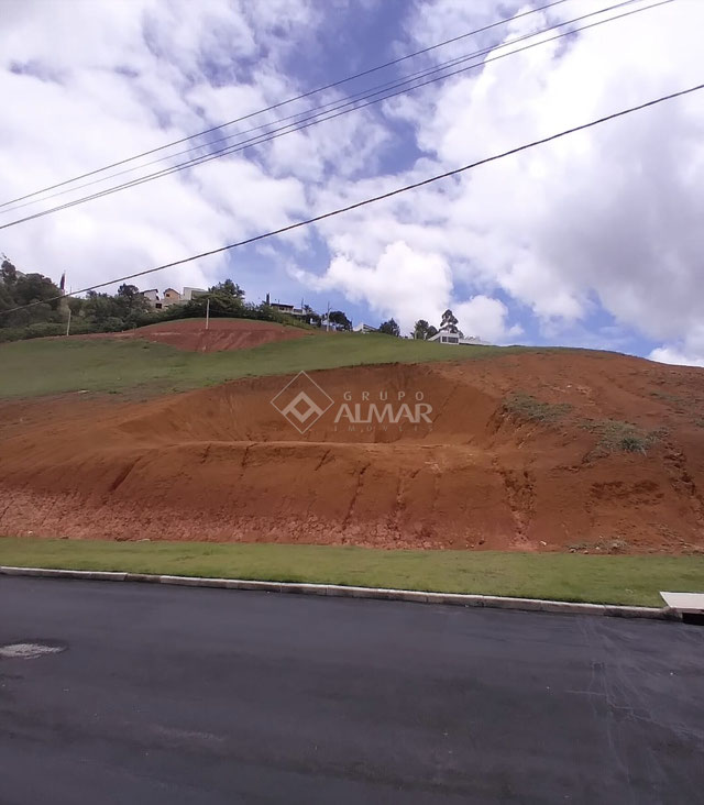 Lote / Terreno para venda no bairro Santos Dumont em Juiz de Fora, MG
