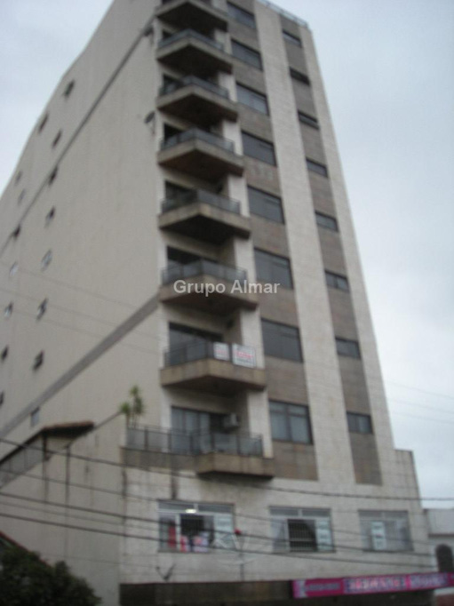 Cobertura com 4 quartos para Venda no bairro Santa Terezinha em Juiz de Fora, MG