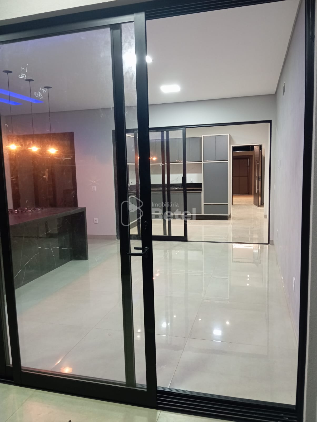 Casa no Parque Alvorada, foto 11 de 35