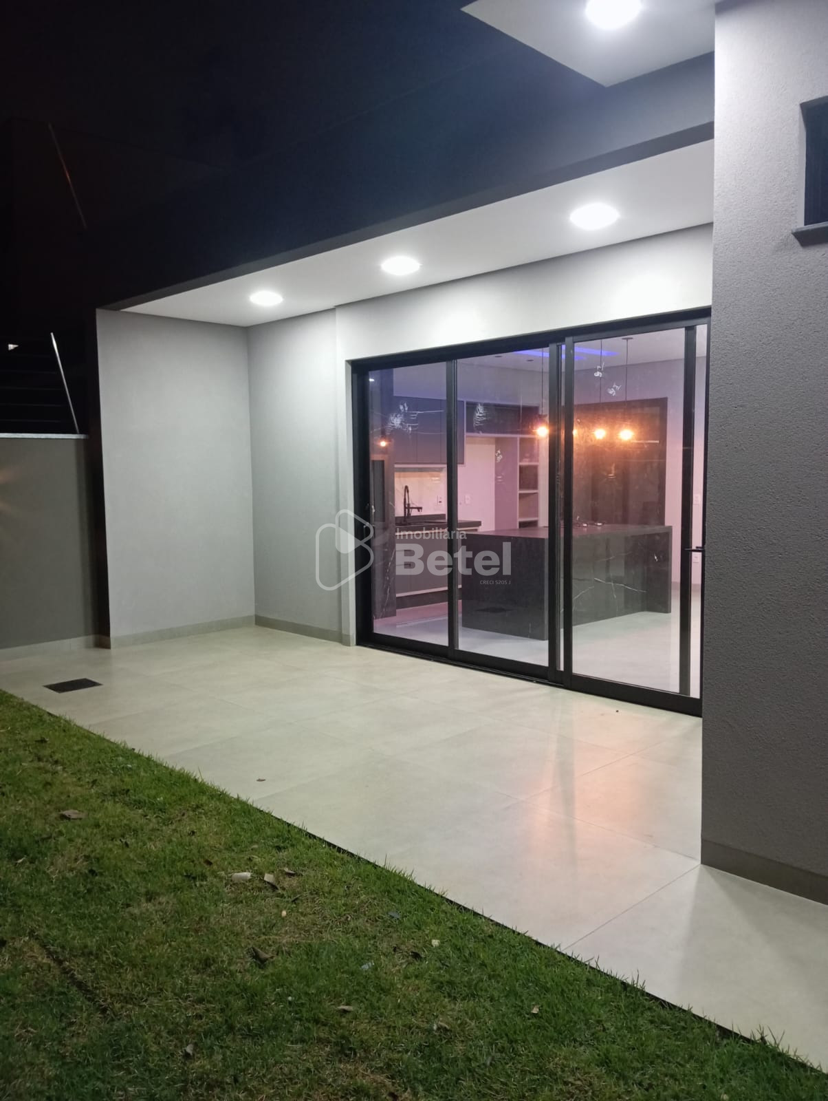 Casa no Parque Alvorada, foto 16 de 35