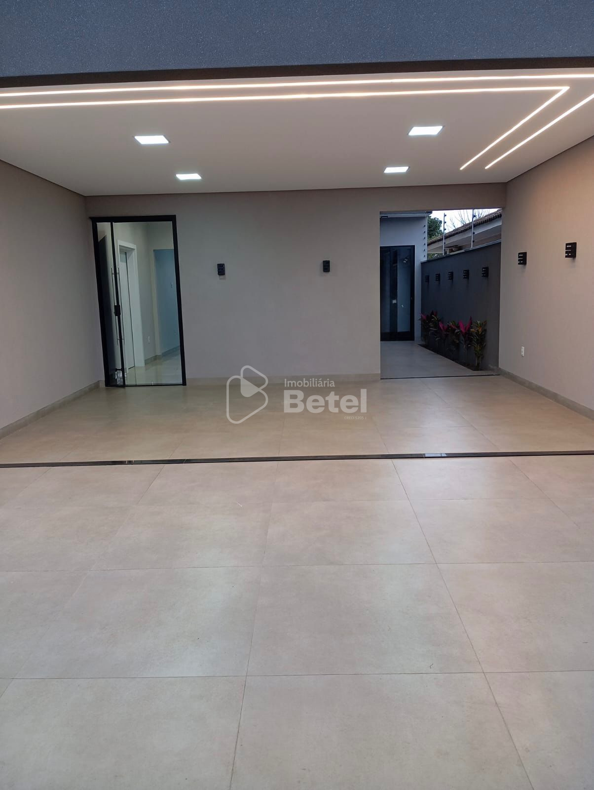 Casa no Parque Alvorada, foto 3 de 35
