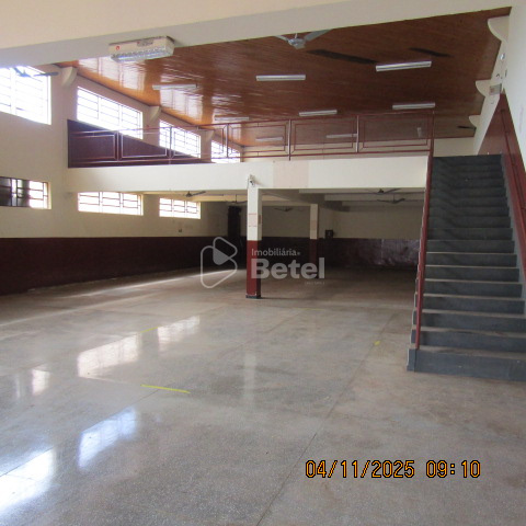 Comercial no Jardim Rasslem, foto 2 de 11
