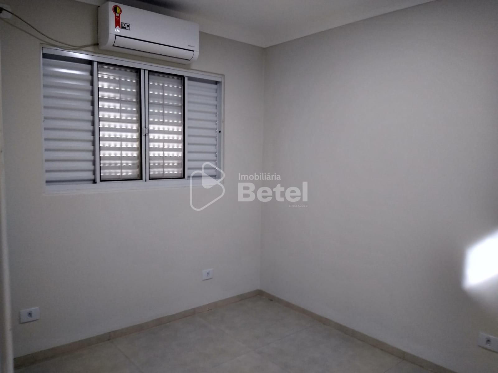 Apartamento no Parque Alvorada, foto 10 de 13